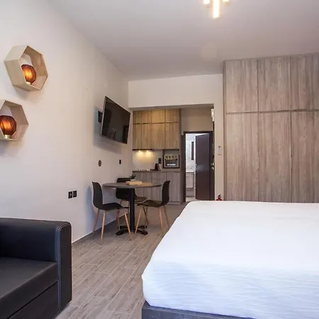 Oleana Studios 5-8, Rhodes Town Apartment *