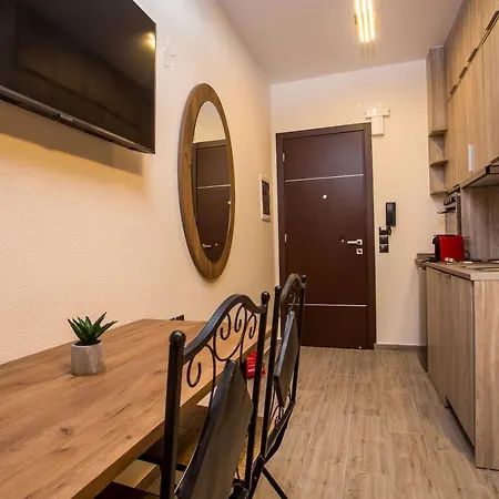 Oleana Studios 5-8, Rhodes Town